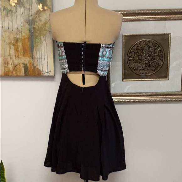 NWOT Forever 21 Dress A Must - Picture 3 of 7